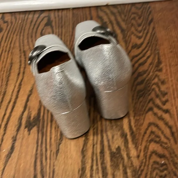 COACH silver heels NWT Jade Pump - Picture 4 of 5